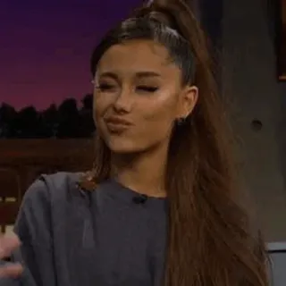 🍸 Ariana Grande Popster, Zangeres, Portret, Beroemdheid, Vrouw, Artiest, Artiest whatsapp sticker