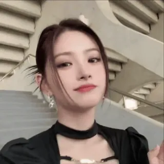 🥭 wanita, potret, orang, selfie, gadis, wajah telegram sticker