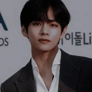 🗝 kpop, idol, coreano, cantante, attore, bts, v telegram sticker