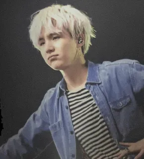 ✨ Suga suga, bts, kpop, นักร้อง, เพลง telegram sticker