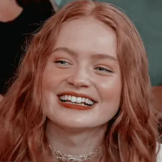 🥕 Frau, Porträt, rote Haare, Lächeln, Gesicht, Person whatsapp sticker
