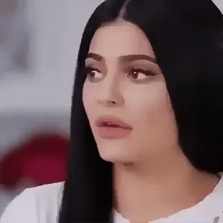 ◾️ Kylie Jenner kylie jenner, celebridade, rosto, mulher, surpresa, meme telegram sticker