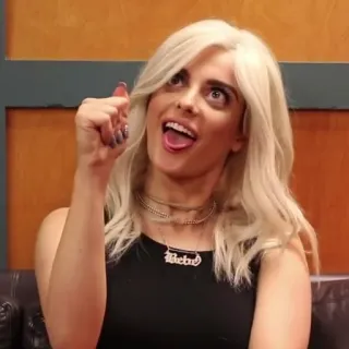 🤡 Bebe Rexha Sänger(in), blonde Haare, Porträt, Frau, Promi, Frau telegram sticker