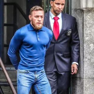 👑 Conor McGregor арест, конор макгрегор, боец, полиция, правоохранительные органы whatsapp sticker