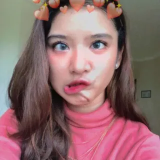 ❄️ женщина, селфи, портрет, молодая девушка, сердечки, фильтр, макияж whatsapp sticker