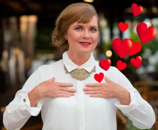 ❤️ женщина, сердца, любовь, привязанность, романтика, портрет telegram sticker