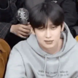 😒 Make Me kpop, idol, hoodie, portret whatsapp sticker