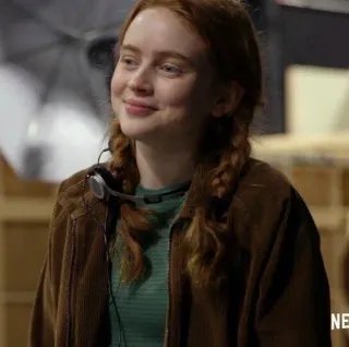 sadie sink👩🏼‍🦰🛹 telegram stickers