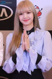 🙏 Lisa INNnews pessoa, mulher, sorriso, atriz, cantora, retrato, kpop, idol, lisa, blackpink whatsapp sticker