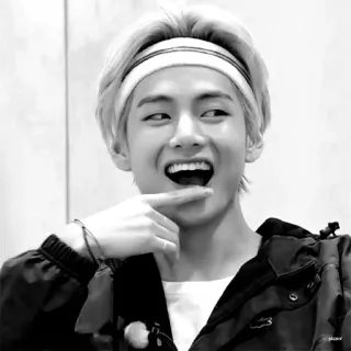 😏 V kpop, bts, 韩国流行, 歌手, 偶像, 音乐人 telegram sticker