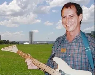 🎸 Ciro Gomes Ciro Gomes, politicus, Brazilië, gitaar, man, Brasilia telegram sticker