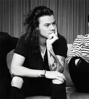 💞 Harry Styles แฮร์รี่ สไตลส์, วันไดเรกชัน, นักร้อง, คนดัง, ขาวดำ telegram sticker