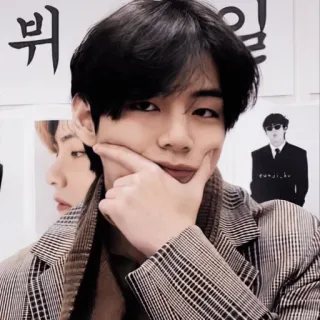 🔈 뷔 일 K-pop, chanteur, idole, homme, mode, mignon telegram sticker