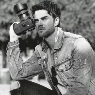📎 man, photographer, camera, portrait, denim jacket, sunglasses, black and white telegram sticker