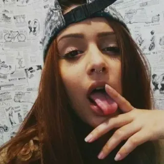 🌚 mulher, língua, menina, retrato, pessoa, selfie telegram sticker