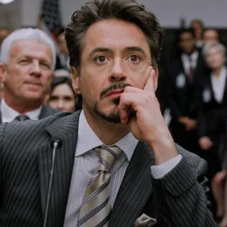 🤦‍♂ Tony Stark Iron Man robert downey jr, iron man, marvel, pensando, serio whatsapp sticker