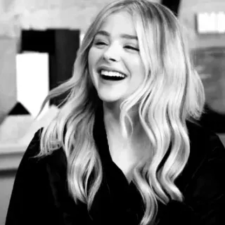 🖤 Chloe Grace Moretz aktris, pirang, tertawa, potret, wanita telegram sticker