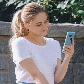 ❤ donna, ragazza, cellulare, sorridente, persone, ritratto telegram sticker