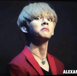 😤 V kpop, thần tượng, âm nhạc, bts, hài hước, khuôn mặt telegram sticker