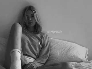 🗞 woman, portrait, sitting, bed, monochrome telegram sticker