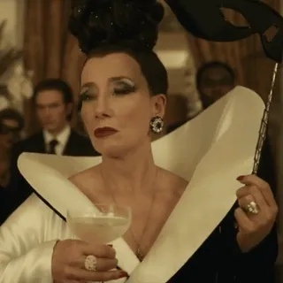 😳 Baroness von Hellman Cruella cruella, disney, bösewicht, baronin von hellman, emma thompson, cocktail, maske whatsapp sticker