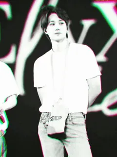 ⚫️ SEEP person, t-shirt, jeans, bag, k-pop, male, portrait telegram sticker