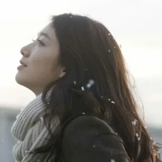 ❄️ woman, scarf, winter, snow, cold, portrait whatsapp sticker