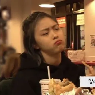 😤 맛있 kobieta, jedzenie, burger, koreański, dziewczyna, rozczarowana, jedzenie telegram sticker