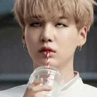 🍪 Suga Suga, BTS, K-pop, drinking, Min Yoongi, meme whatsapp sticker