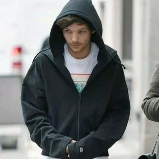 🥓 Louis Tomlinson певец, знаменитость, человек, мужчина, толстовка, One Direction telegram sticker