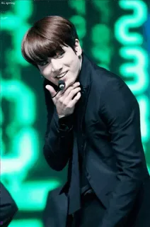 🔞 Jungkook K-pop, zanger, optreden, muziek, idool, beroemdheid telegram sticker