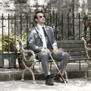 🕶 Daredevil Сорвиголова, Marvel, Супергерой, Слепой, Мужчина, Костюм, Скамейка telegram sticker