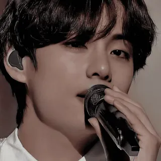 🫐 V K-Pop, BTS, cantante, micrófono, ídolo, coreano telegram sticker