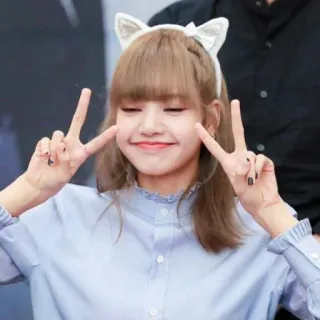 ✌️ Lisa kpop, penyanyi, wanita, orang, simbol perdamaian, idola, telinga kucing, poni telegram sticker
