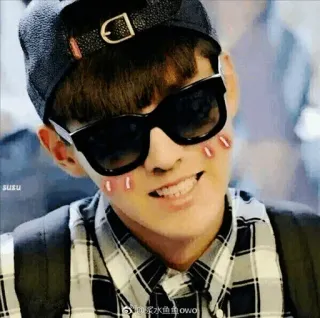 😋 susu Mann, Sonnenbrille, Person, Asiate, Promi, K-Pop, Schauspieler telegram sticker