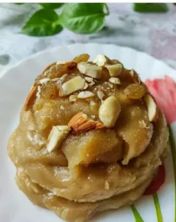 🍛 food, dessert, sweet, halwa, indian dessert, almonds, raisins telegram sticker