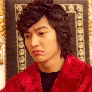 😕 Lee Min-ho корейский актер, актер, мужчина, корейская знаменитость telegram sticker