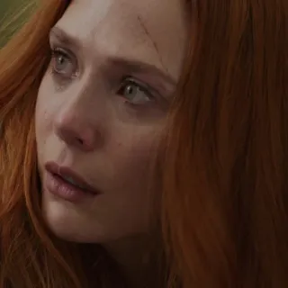 😟 Wanda Maximoff Ванда Максимофф, Алая Ведьма, Marvel, грустный, плачет, эмоциональный whatsapp sticker
