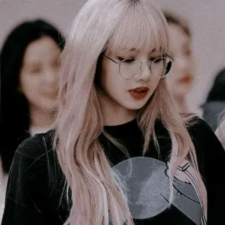 🎶 Lisa リサ, ブラックピンク, K-POP, アイドル, メガネ, 女性, セレブ telegram sticker