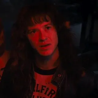 ☹️ Eddie Munson Stranger Things Hellfire Club очень странные дела, эдди мансон, клуб адского пламени, netflix, сериал telegram sticker