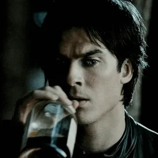 🦇 Damon Salvatore The Vampire Diaries Picie, Alkohol, Wampir, Ian Somerhalder, Pamiętniki Wampirów telegram sticker