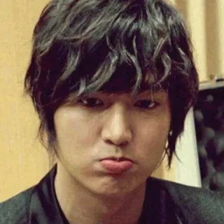 ☹ persona, ritratto, uomo, coreano, asiatico, capelli telegram sticker