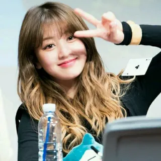 ✌ mujer, signo de paz, sonriendo, retrato, celebridad, Kpop, Twice whatsapp sticker