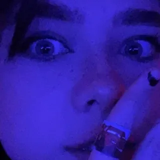 🥥 cigarette, fumer, tabac, personne, visage, portrait telegram sticker