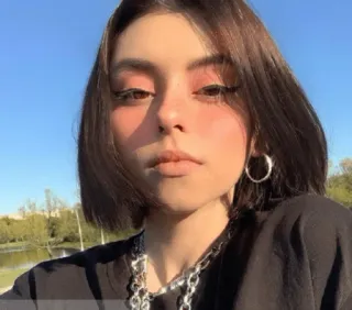 😯 mulher, menina, retrato, jovem, morena, bonita telegram sticker