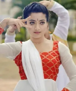 ✌️ femme, indienne, traditionnel, danseuse, portrait, souriant, fille telegram sticker