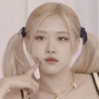 😐 Rose kpop, idol, singer, blonde, person, celebrity, woman telegram sticker