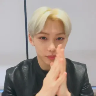 🌚 Felix K-pop, Stray Kids, Felix, Ídolo, Cantante telegram sticker