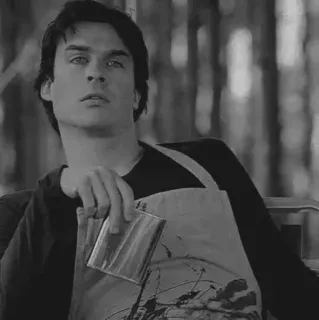 ▪️ Damon Salvatore The Vampire Diaries wampir, alkohol, nastawienie, picie, serial TV, nastrój, nastawienie telegram sticker