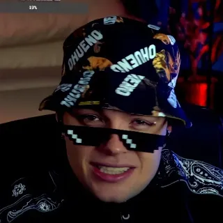 😎 OHUENO mann, bucket hat, sonnenbrille, pixelbrille, hoodie, ohbueno telegram sticker